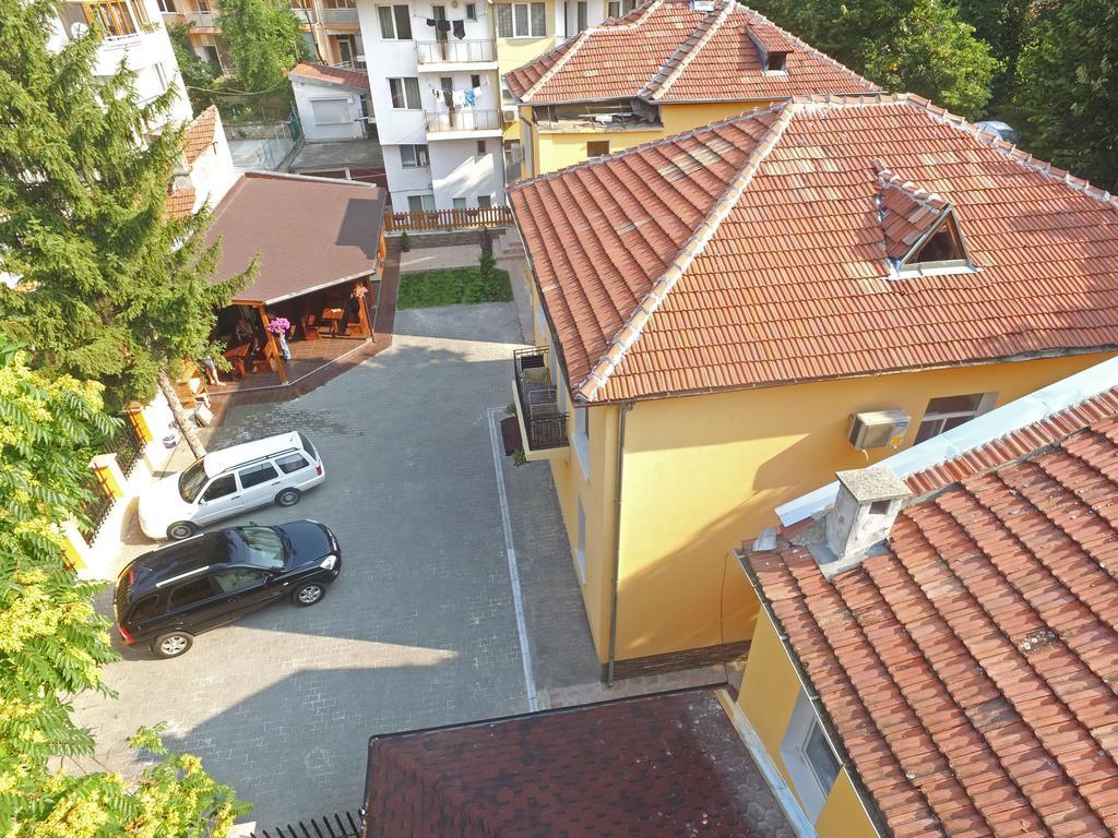 Guest House Anelim Veliko Tărnovo Esterno foto