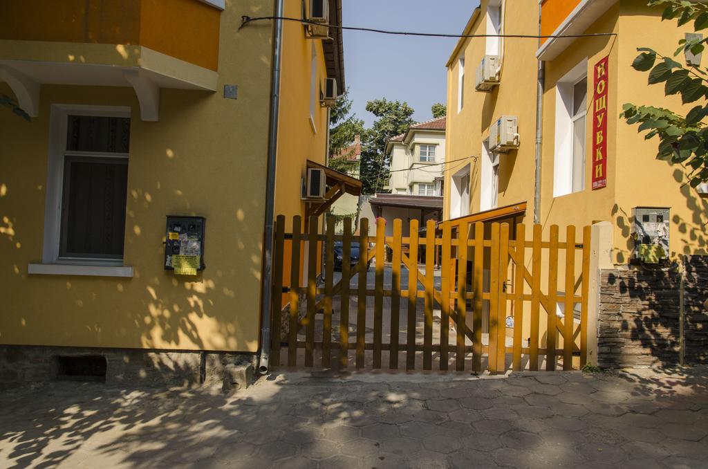 Guest House Anelim Veliko Tărnovo Esterno foto