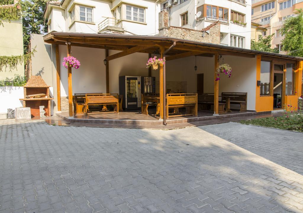 Guest House Anelim Veliko Tărnovo Esterno foto